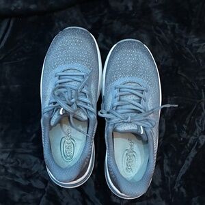 Orthofeet Nira Sneakers Size 6 Wide